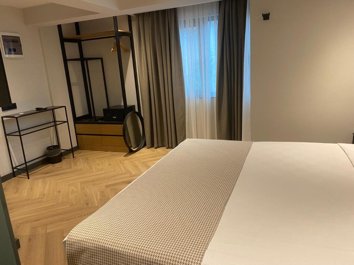 In The Middle Hotel Antalia Esterno foto