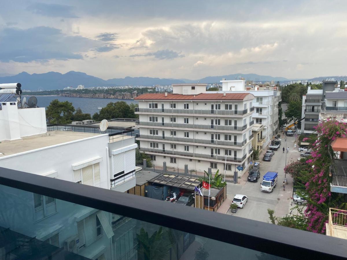 In The Middle Hotel Antalia Esterno foto