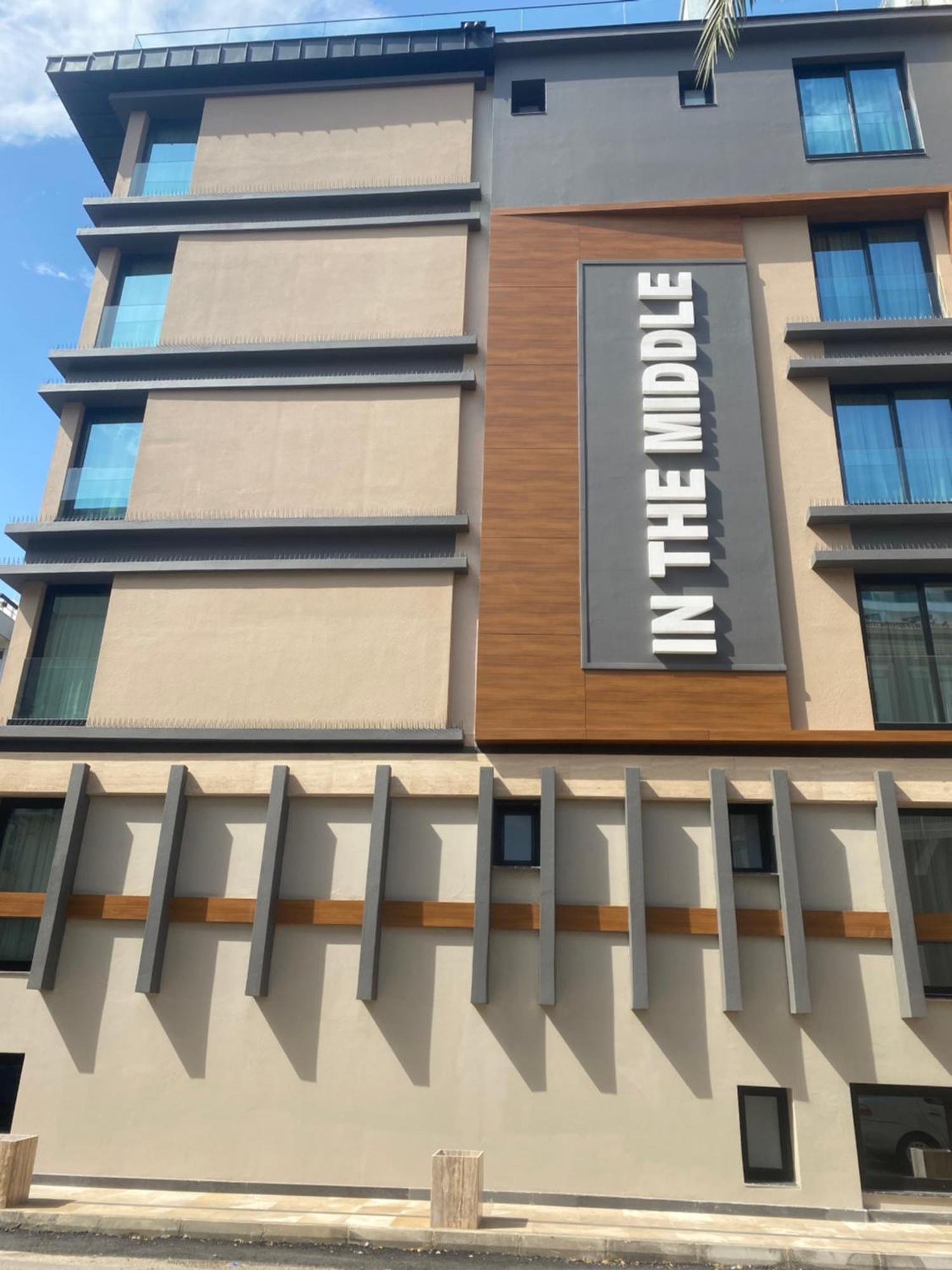 In The Middle Hotel Antalia Esterno foto