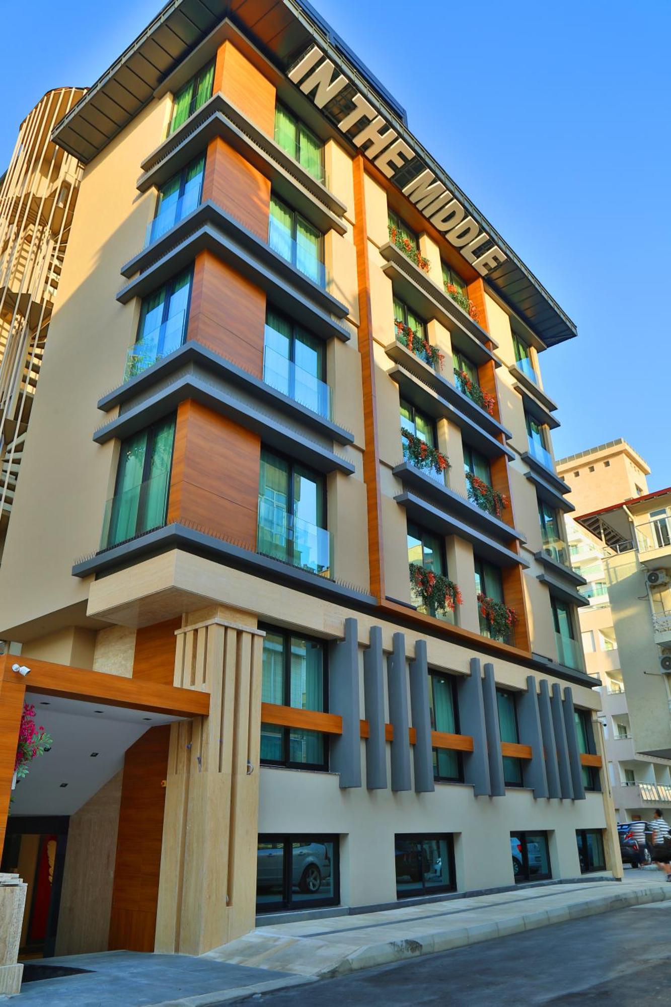 In The Middle Hotel Antalia Esterno foto